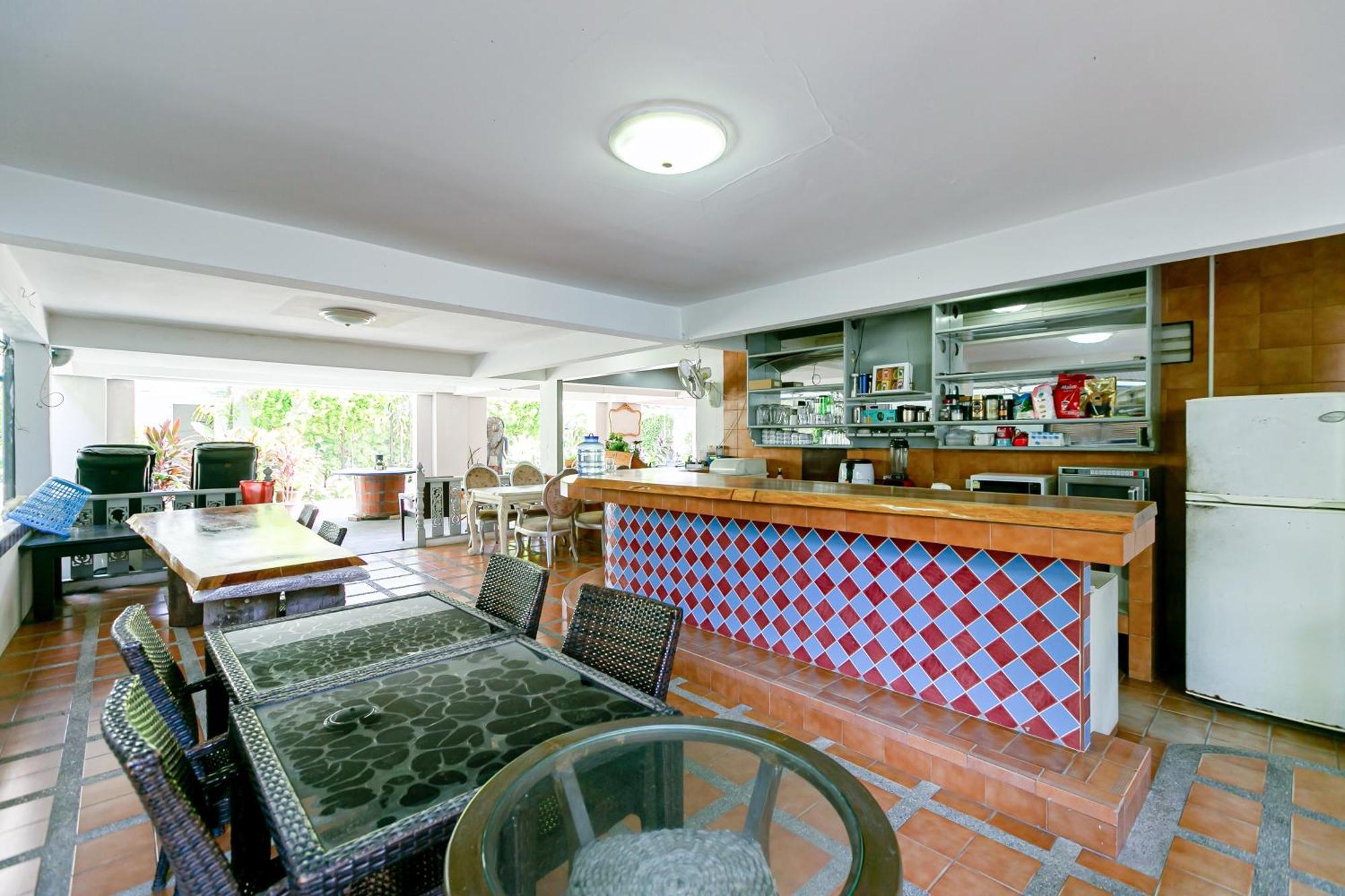 Wong Amat House Hotell Pattaya Exteriör bild